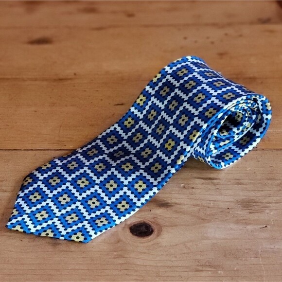 Men's Tongue Tied 100% Silk Tie - Picture 2 of 6